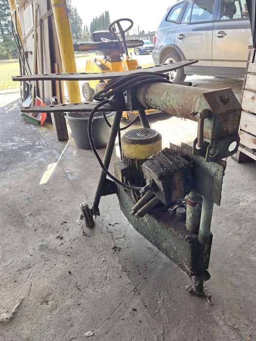 Zaginarka do rur elektryczna