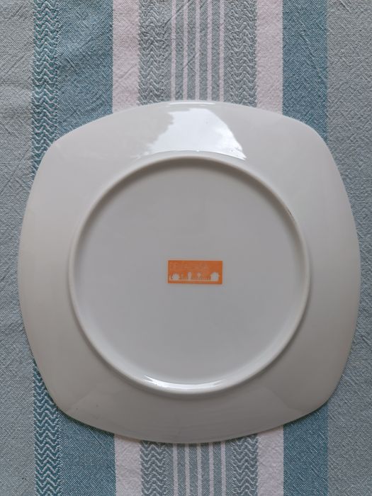 Pratos de Sobremesa Quadrados