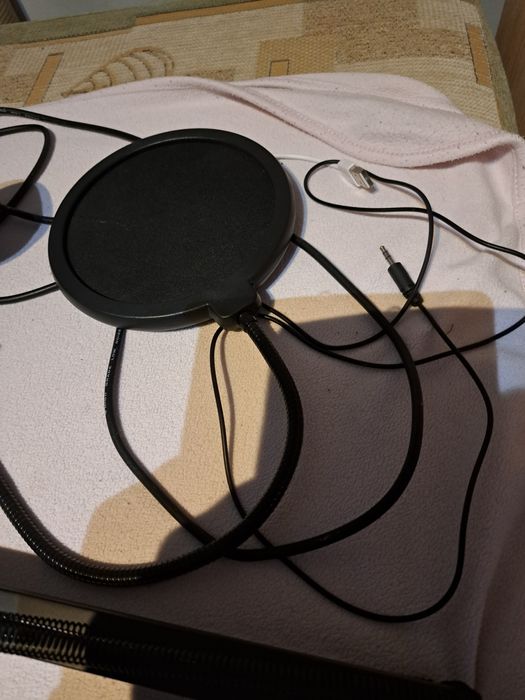 Mikrofon studyjny pojemnościowy  czuły + statyw