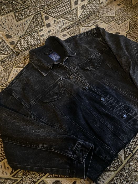 Джинсовка черно серая .