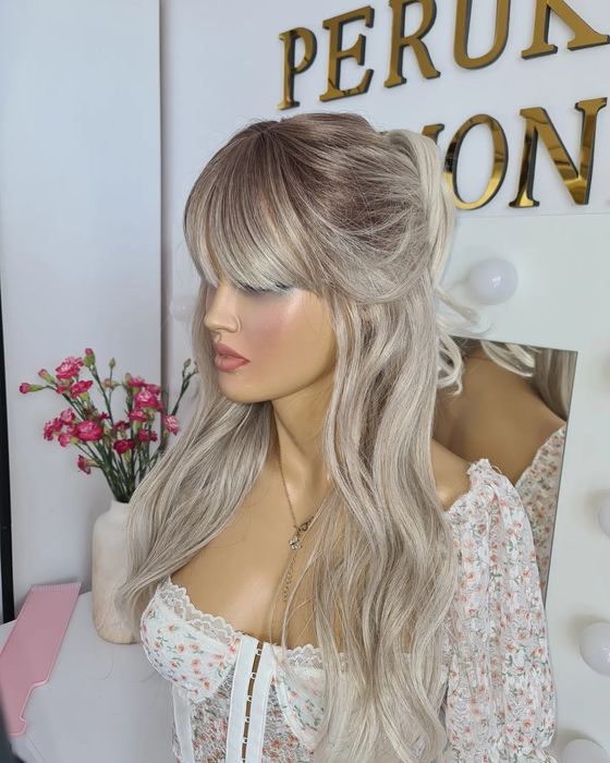 Peruka popielaty blond