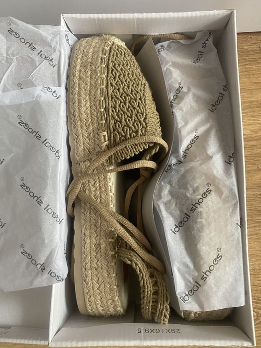 Nowe damskie buty
