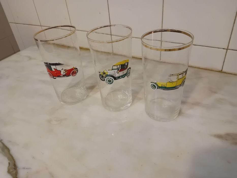 Conjunto de 3 Copos Antigos