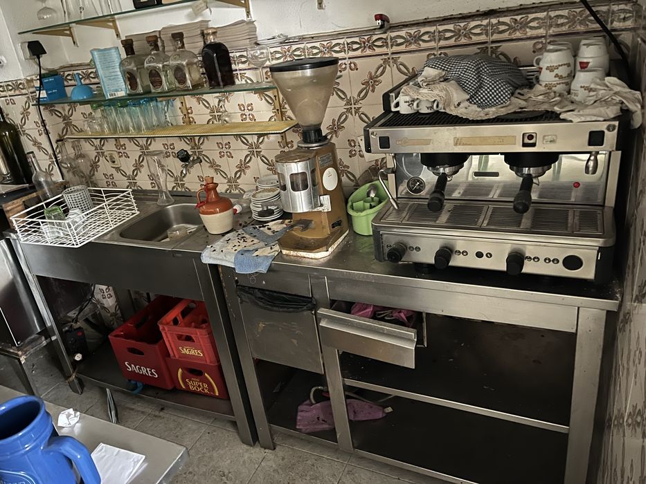 Vendo recheio de restaurante !!