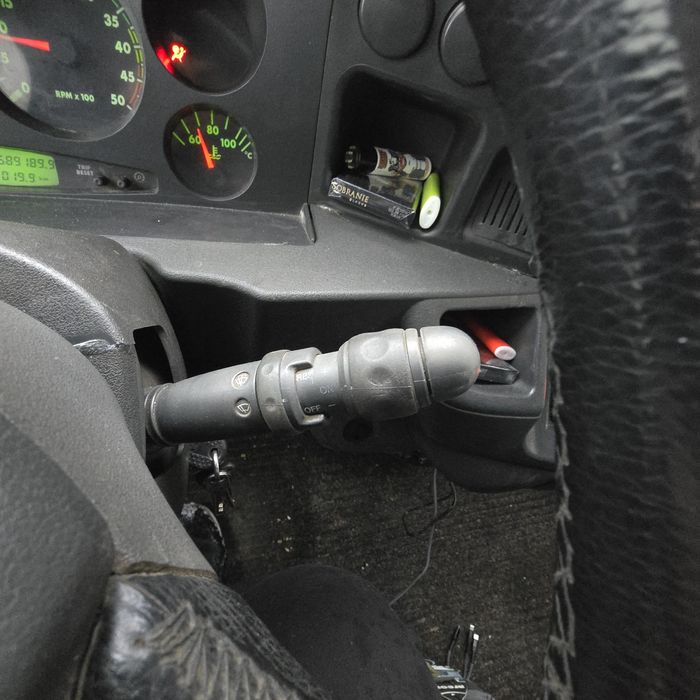 Продам івеко 2001 рік 2.8 мотор коробка 6-ступка категорія Б