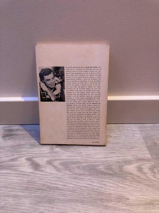 Livro "Memória de Elefante" - António Lobo Antunes (Edição Vintage Vega)