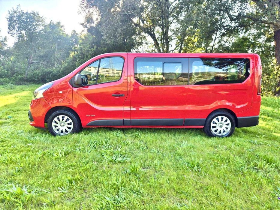 Renault Trafic 1.6 dci L2 (longa) 9 LUGARES