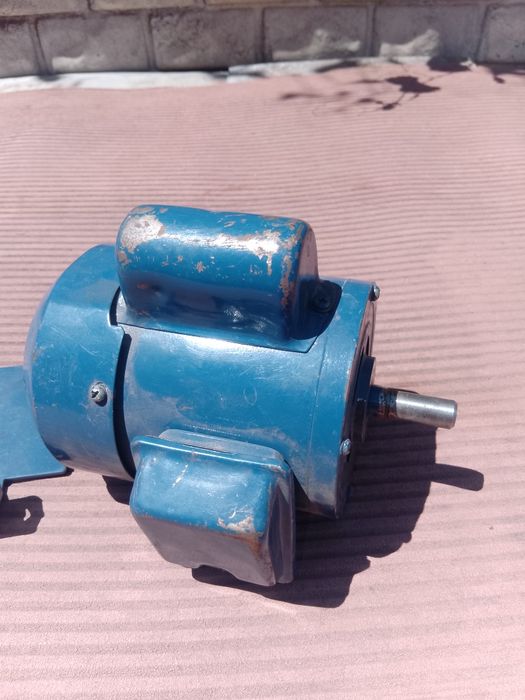Электродвигатель 220v 180w
