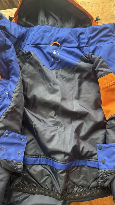 Casaco de neve tamanho M + 2 luvas