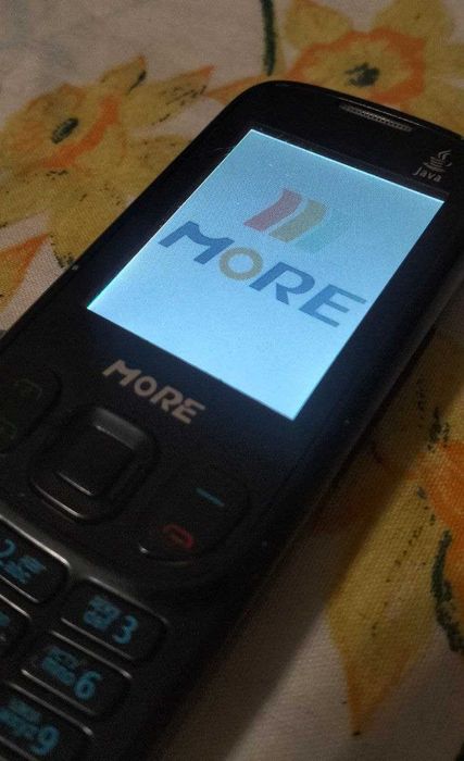 Кнопочний телефон More Z800 (китайська Nokia 6303)