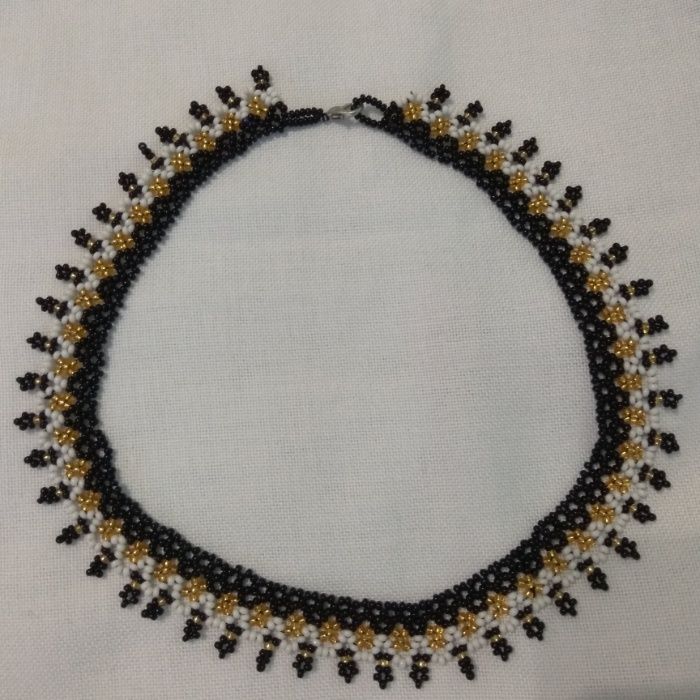 колье ожерелье из бисера