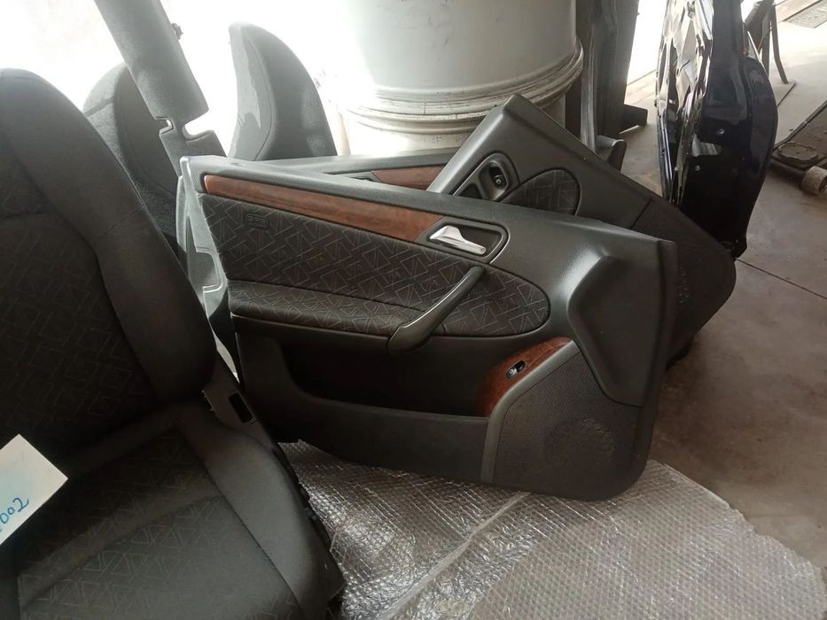 Interior Mercedes-Benz W203 carrinha 2002