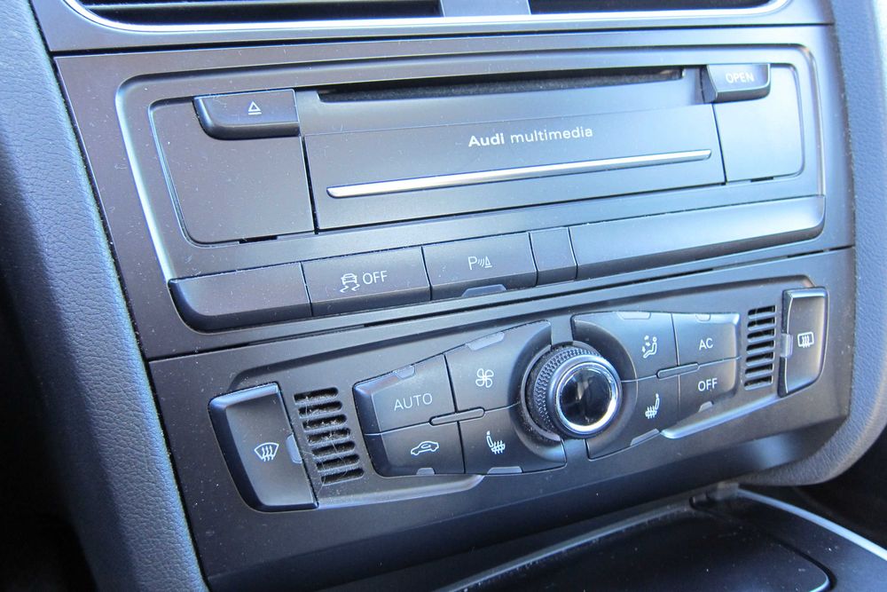 AUDI A4 B8 avant 2.0 TDI 143 cv