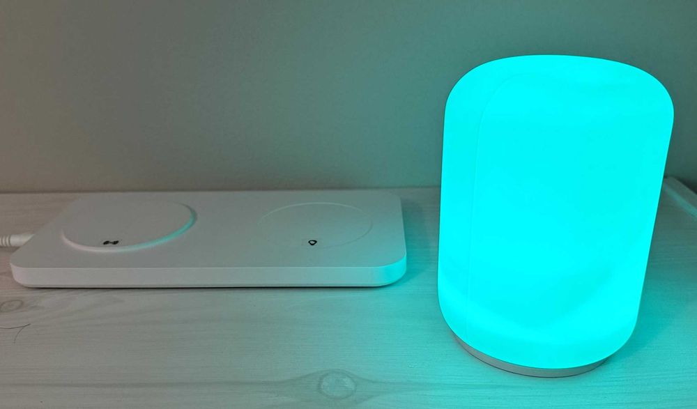 Carregador de telemóvel sem fios + candeeiro LED portátil