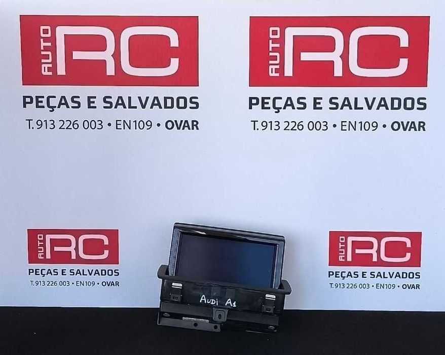 Display / Ecrã de Informações 8X0857273B - AUDI A1