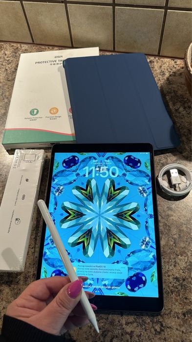 Tablet iPad Apple 10.5” iOS 18.4 + NOWY RYSIK - Touch ID - PROCREATE