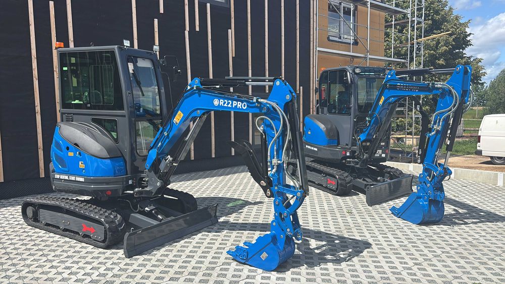 RIPPA R22 PRO – minikoparka z osprzętem opcjonalnym