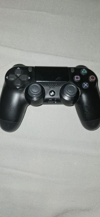 Pad do ps4 czarny