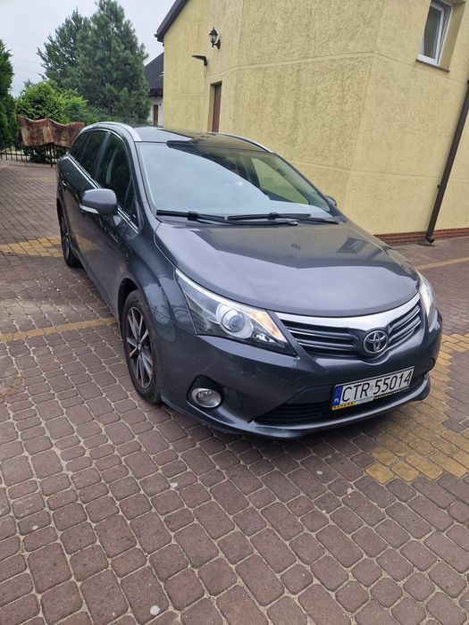 Sprzedam samochód toyota