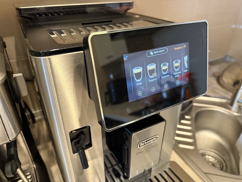 Кавомашина Delonghi PrimaDonna soul