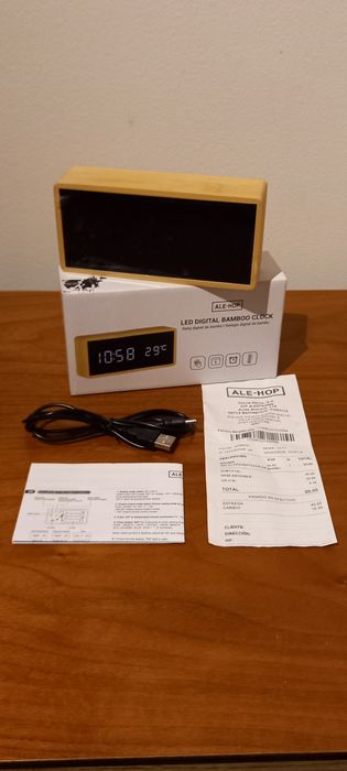 Despertador digital de bambu64751002337538121