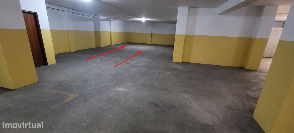 2 Lugares de Garagem - T2 Mobilado junto à Av. da República - Gaia