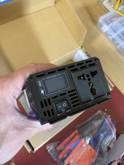 Інвертор sutu 24v 2200w