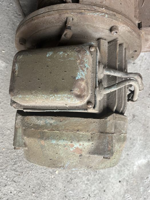 Продам двигатель подъёма на болгарский тельфер 3.2 тонн