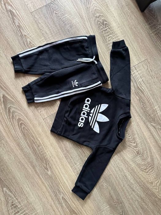Спортивний костюм Adidas