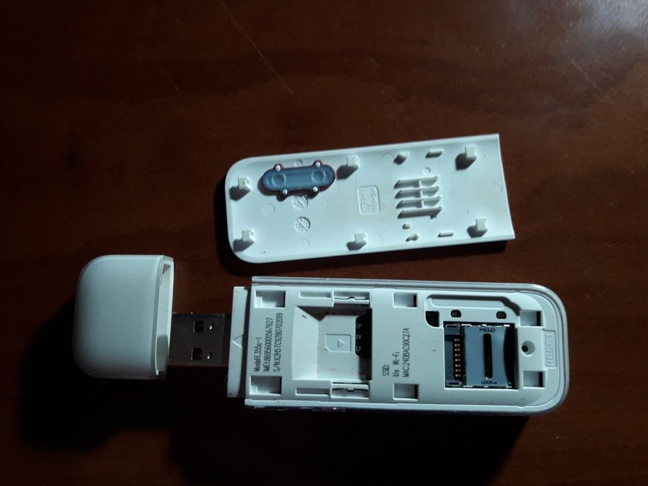3G  Wi-Fi USB адаптер (роутер) модем Huawei E355 (РОЗЛОЧЕНИЙ}