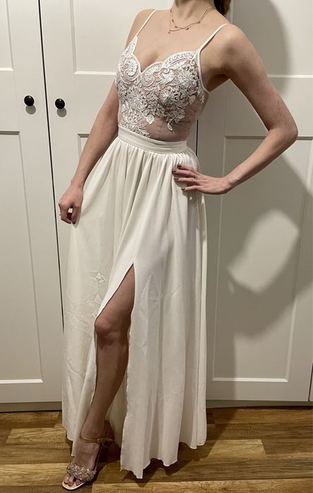 Sukienka maxi w kolorze ecru z koronką, rozmiar 34