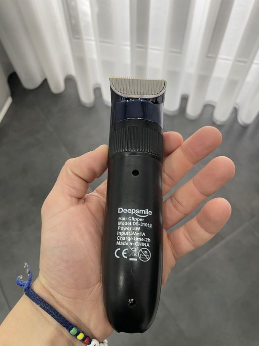 Maquina de cortar cabelo profissional