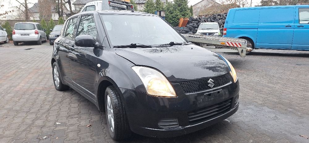 Cale na czesci Suzuki Swift mk6 1.3 benzyna