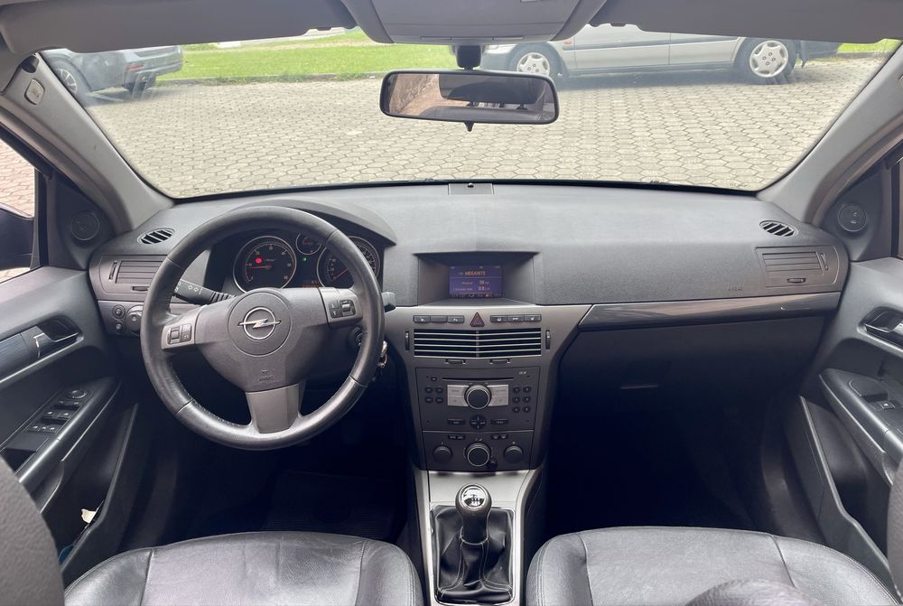Opel Astra 1.9 CDTI 150cv 6V Teto Panoramico NOVA
