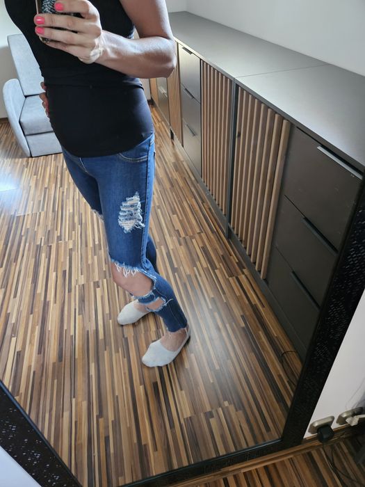 Jeansy ciążowe Fashion Nova