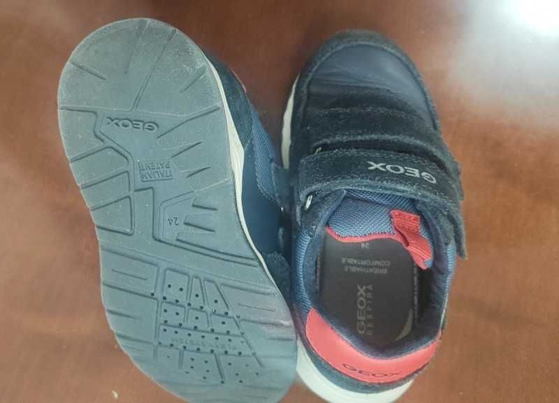 Sapatos Geox número 24