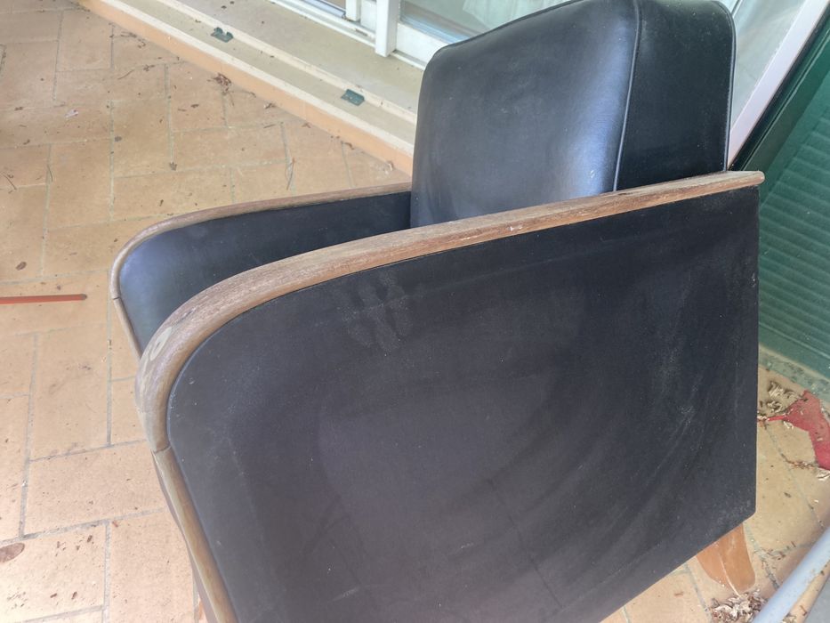 Sofa poltrona com molas vintage