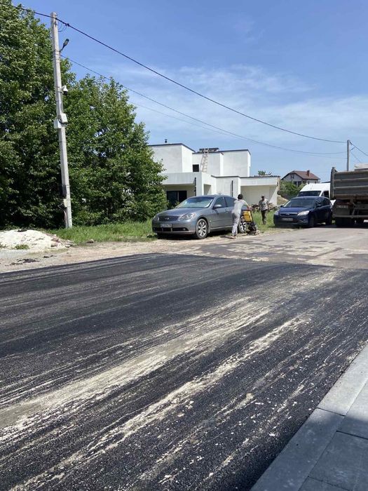 Укладання асфальту, роботи по асфальтуванню дворів львів, продаж АБС