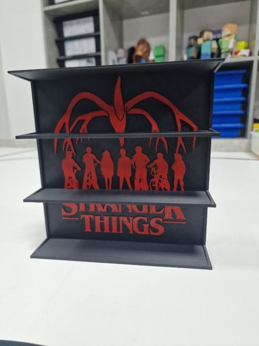 В НАЯВНОСТІ! Поличка для фігурок Stranger Things 3 брелки у подарунок