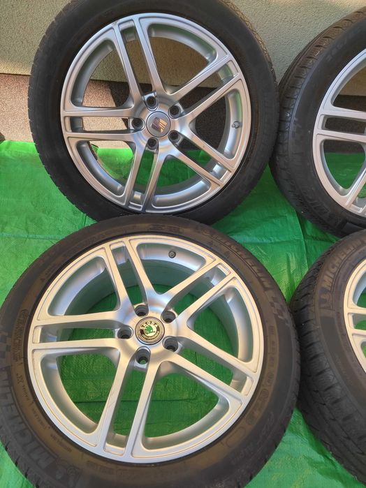 AUDI A3 A4 A5 A6 passat golf turan superb octavia seat altea toledo exeo koła felgi 18