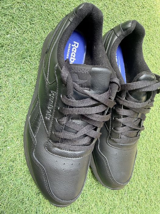 Кросівки reebok.