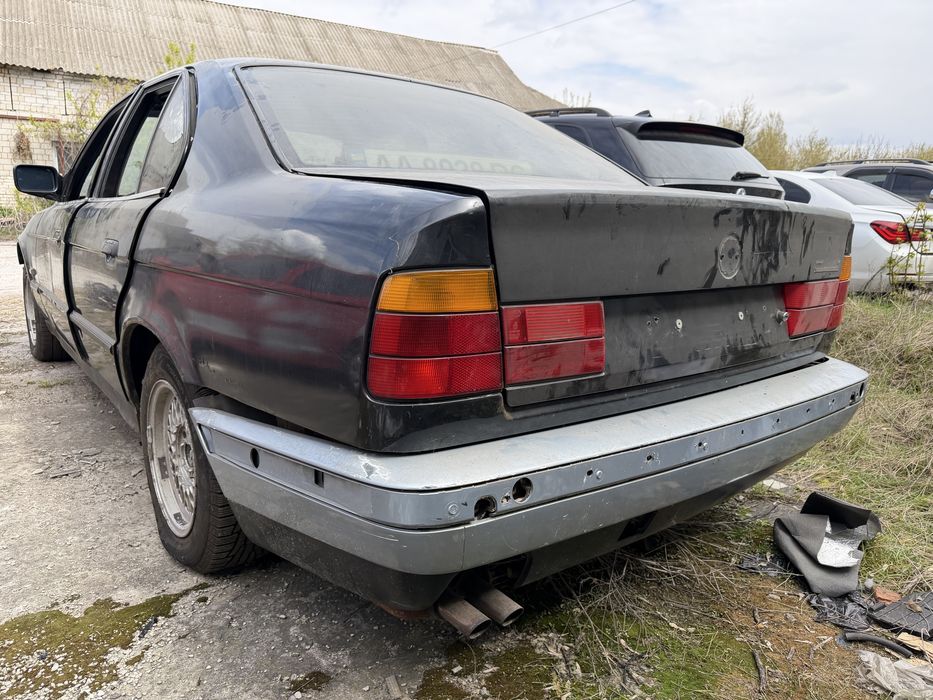 Розбор BMW e34 520 88рік