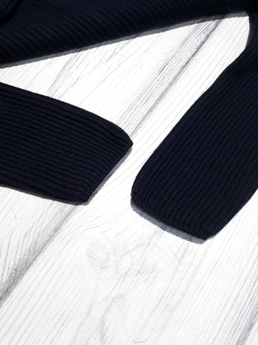 Кофта на заклепки Armani Collezioni гольф розмір S-M