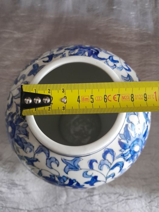 Pote decorativo em tons de azul