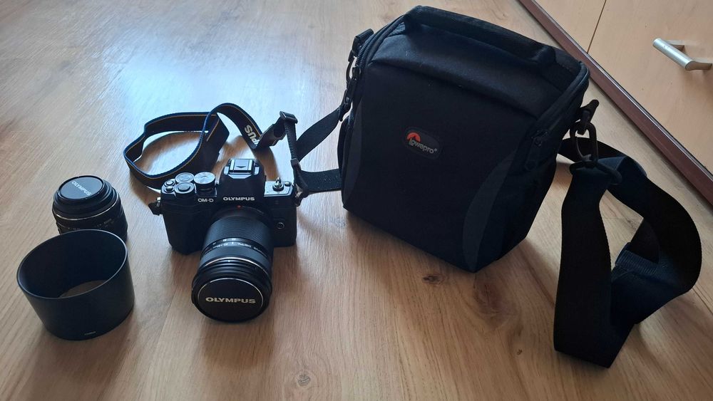 Aparat Olympus E-M10 mark III stan bardzo dobry
