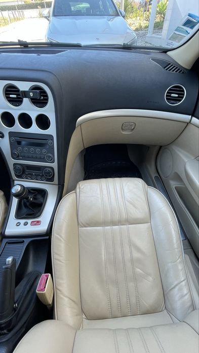 Vendo Alfa romeu 159 motor 1.9  8V  jtd