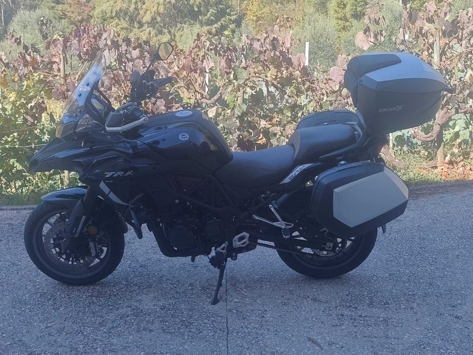 Vende se Moto Benelli 502 Azul