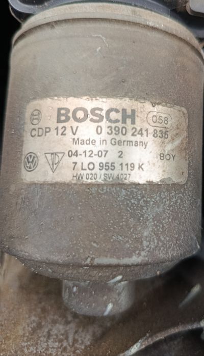 моторчик двірників VW Touareg 2.5 дизель 2005 року