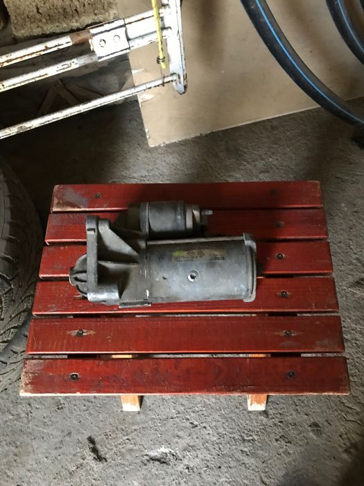 Стартер Reno Valeo б/у