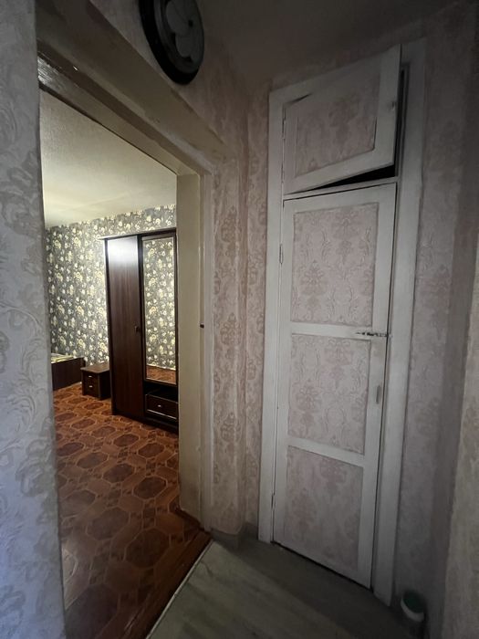 Продам 3 х кімн квартиру   ( СЕРТИФІКАТ ) , ЦЕНТР,вул. Небесної Сотні ( 2 поверх)